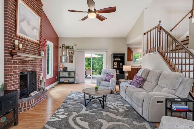 12949 Millbrooke Way, Green Oak Township, MI 48178