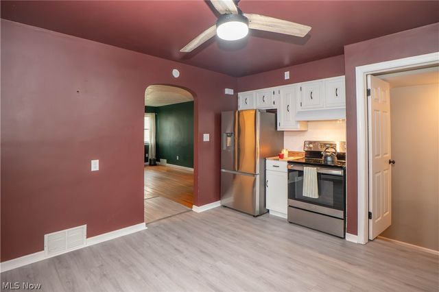3809 Frazer Avenue NW, Canton, OH 44709