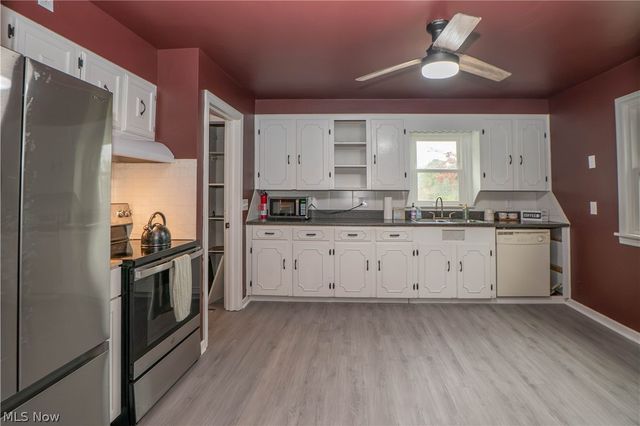 3809 Frazer Avenue NW, Canton, OH 44709