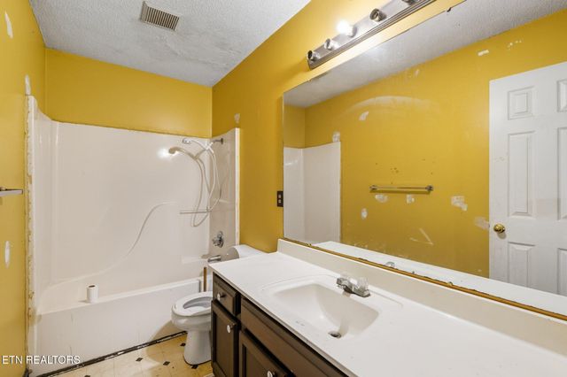 201 County Road 176, Athens, TN 37303