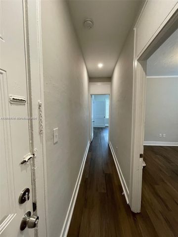 3364 SW 2nd St 4, Miami, FL 33135