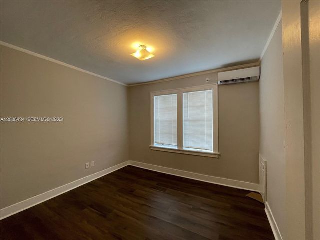 3364 SW 2nd St 4, Miami, FL 33135