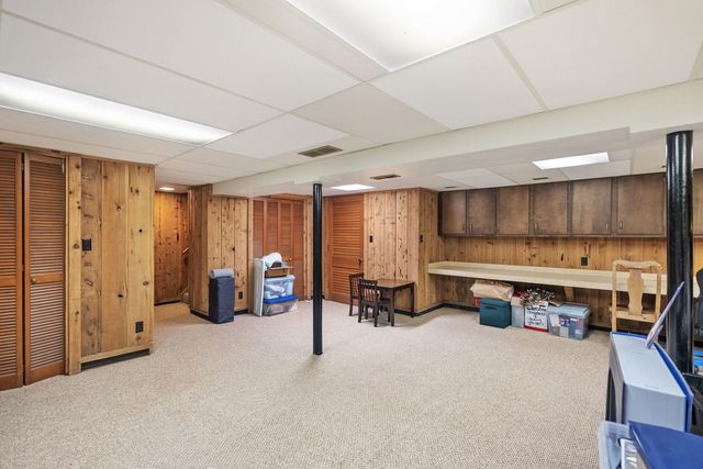 3517 26th Avenue A, Moline, IL 61265