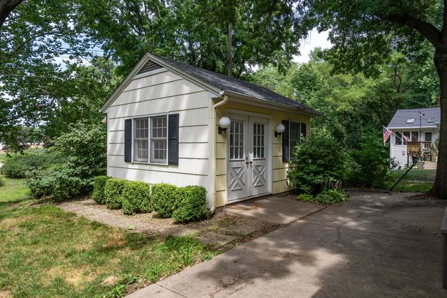 3517 26th Avenue A, Moline, IL 61265