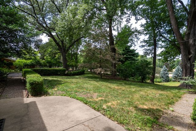 3517 26th Avenue A, Moline, IL 61265