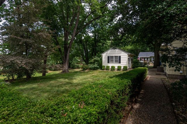 3517 26th Avenue A, Moline, IL 61265