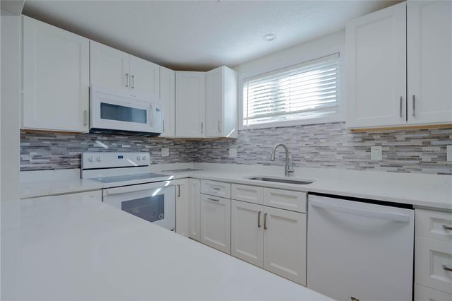 568 ORANGE DRIVE 46, Altamonte Springs, FL 32701