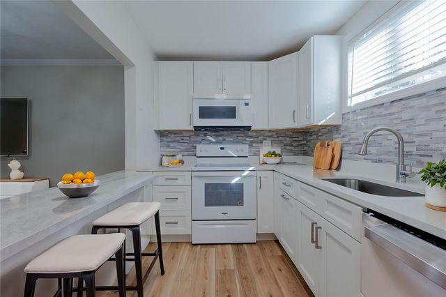 568 ORANGE DRIVE 46, Altamonte Springs, FL 32701