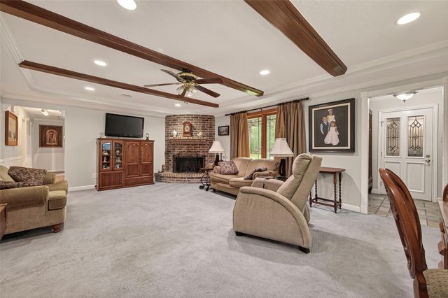 2 Magnolia Lane, Huffman, TX 77336
