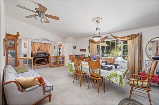 45544 Pine River Rd, Ahwahnee, CA 93601