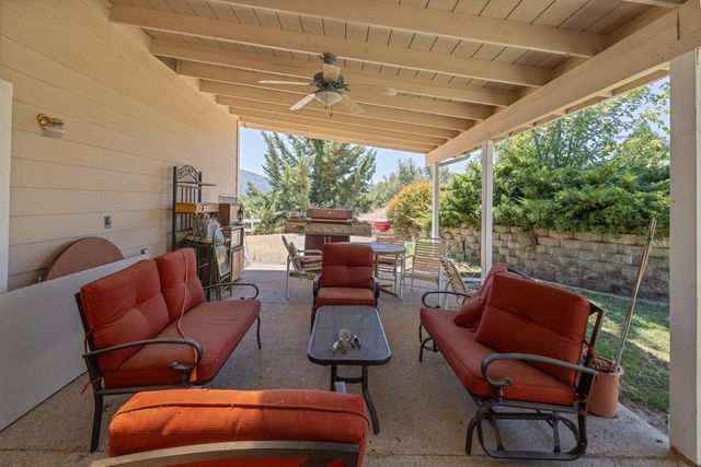 45544 Pine River Rd, Ahwahnee, CA 93601