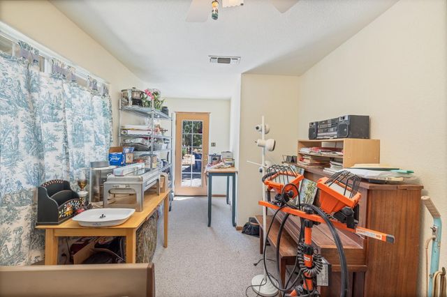 45544 Pine River Rd, Ahwahnee, CA 93601