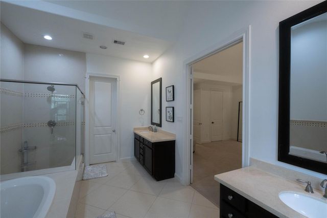 9429 London Bridge Station, Houston, TX 77045