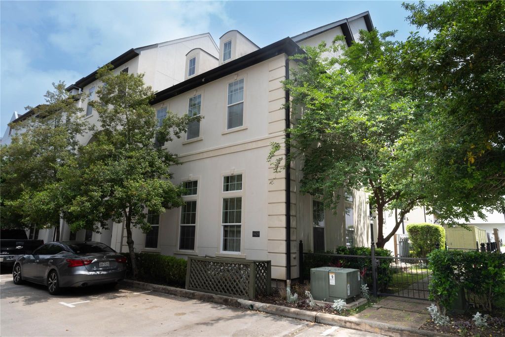 9429 London Bridge Station, Houston, TX 77045