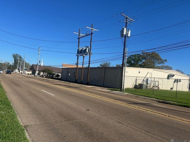 3761 North St, Baton Rouge, LA 70806