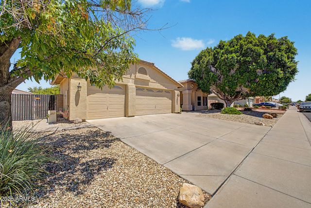7672 W BETTY ELYSE Lane, Peoria, AZ 85382