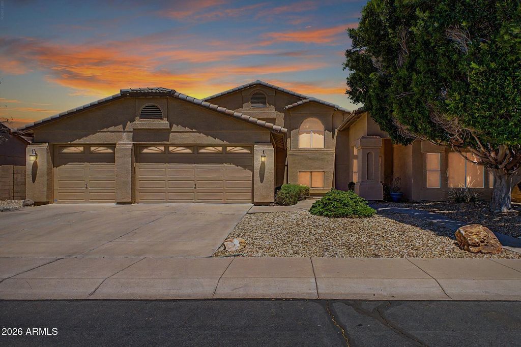7672 W BETTY ELYSE Lane, Peoria, AZ 85382