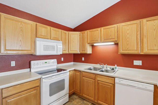 1608 Commonwealth Drive, Fort Atkinson, WI 53538