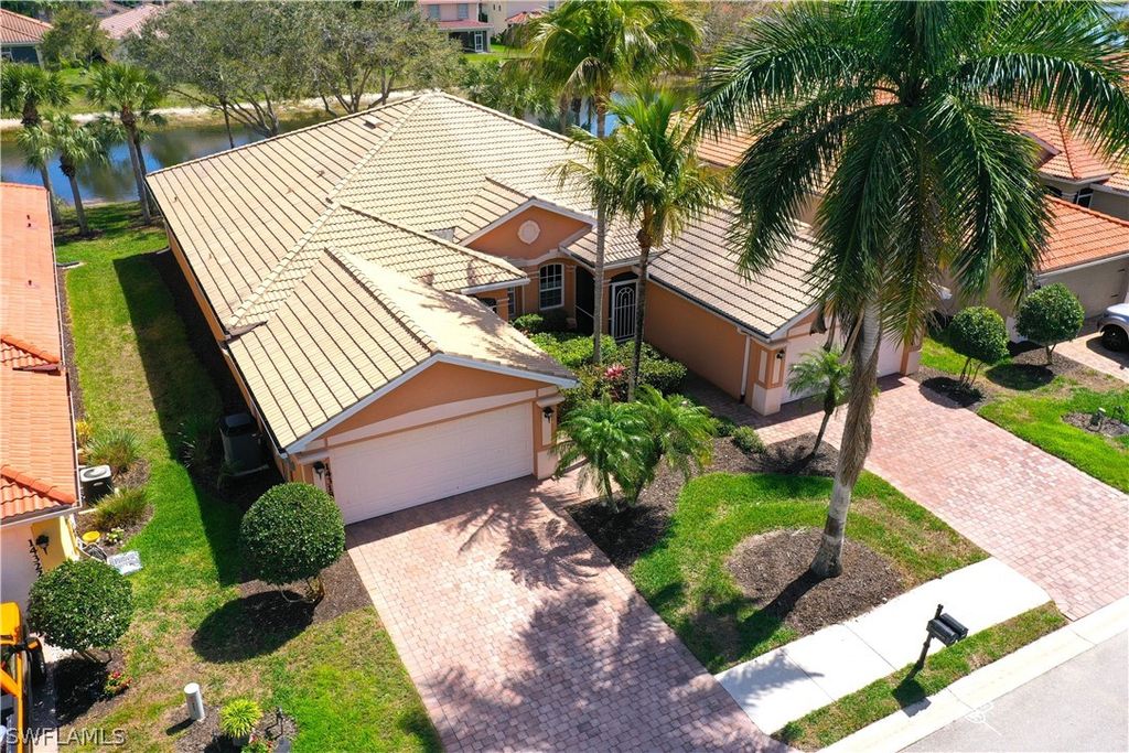 14318 Manchester DR, Naples, FL 34114