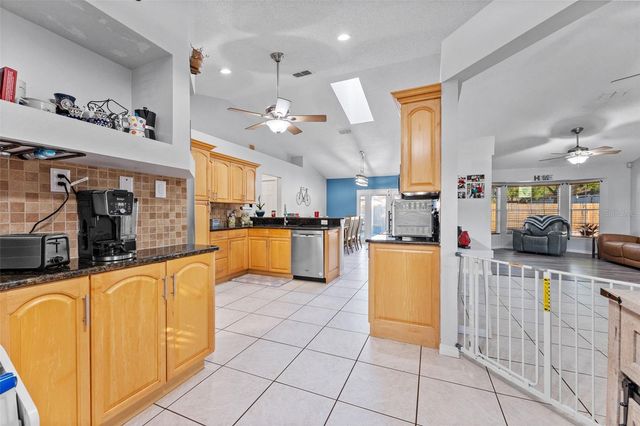 956 EDGEHILL DRIVE, Palm Harbor, FL 34684