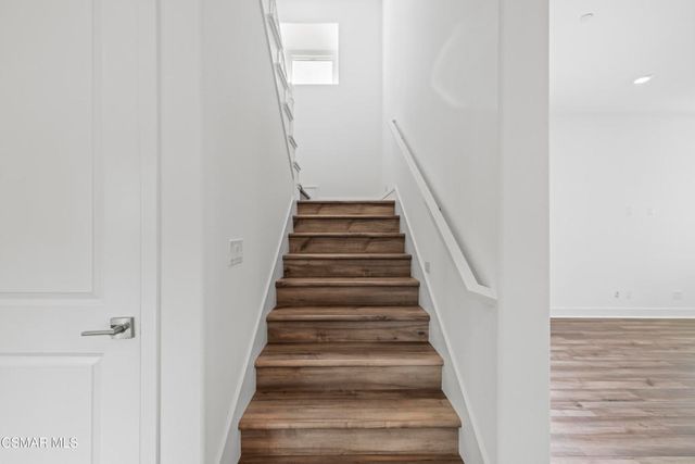 27503 N Golden Currant Place, Valencia, CA 91381