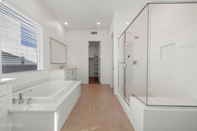 27503 N Golden Currant Place, Valencia, CA 91381