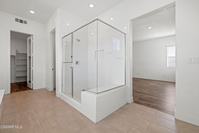 27503 N Golden Currant Place, Valencia, CA 91381