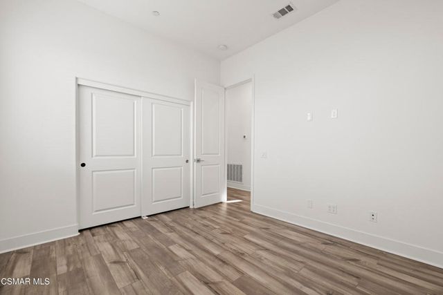 27503 N Golden Currant Place, Valencia, CA 91381