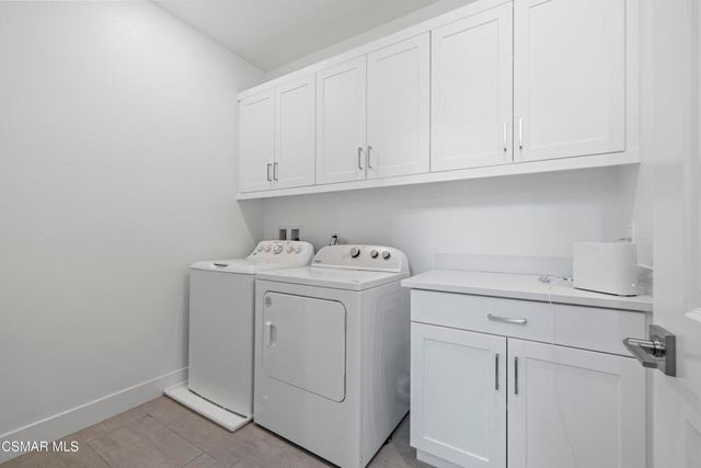 27503 N Golden Currant Place, Valencia, CA 91381