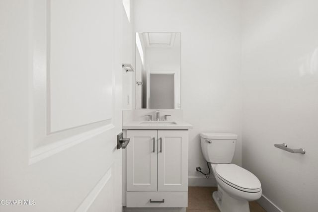 27503 N Golden Currant Place, Valencia, CA 91381