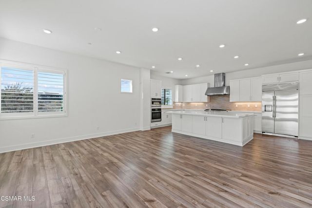 27503 N Golden Currant Place, Valencia, CA 91381