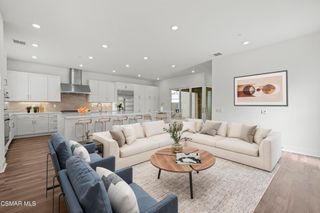 27503 N Golden Currant Place, Valencia, CA 91381