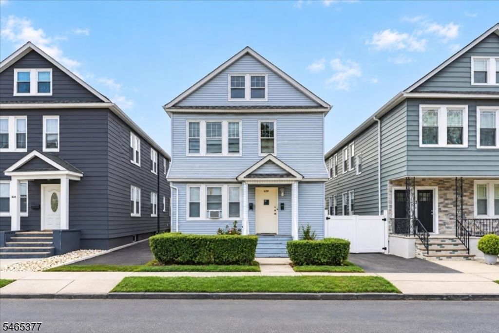629 Maple Ave, Elizabeth City, NJ 07202 — exterior