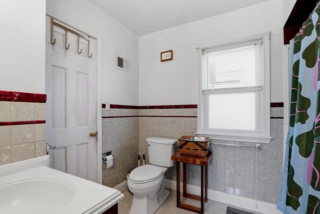 613 N 4th STREET, Manitowoc, WI 54220
