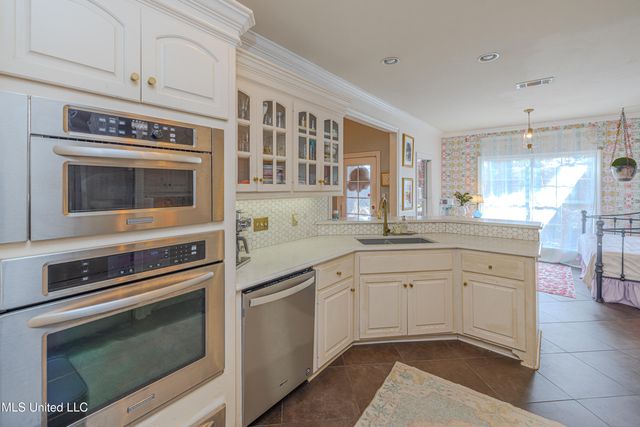 1241 Woodberry Drive, Madison, MS 39110