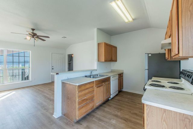 902 S 24th ST, Temple, TX 76501