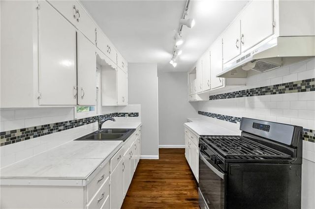 3701 NE 34 Terrace, Kansas City, MO 64117