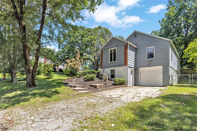 3701 NE 34 Terrace, Kansas City, MO 64117