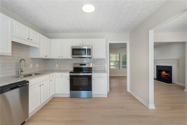 49 Patty Drive, Dallas, GA 30157