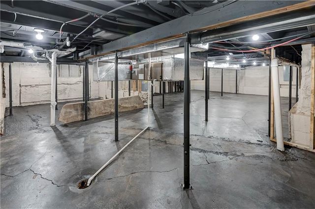 108 N McCart Street, Richmond, MO 64085