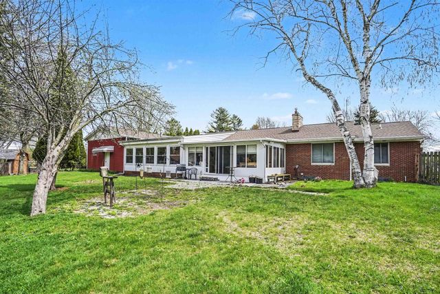 7680 Hillshire Court, Saginaw, MI 48609