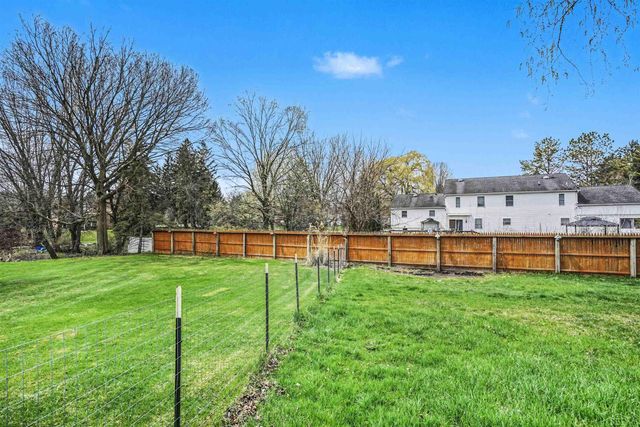 7680 Hillshire Court, Saginaw, MI 48609