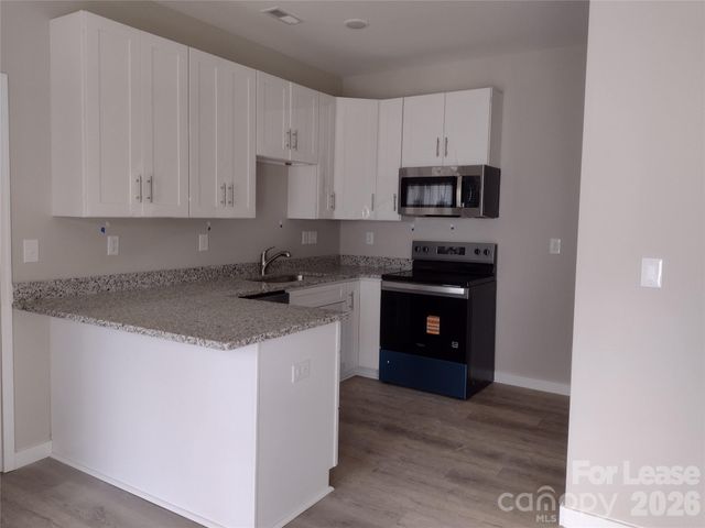 303 N Crigler Street, Charlotte, NC 28216