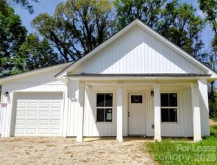 303 N Crigler Street, Charlotte, NC 28216