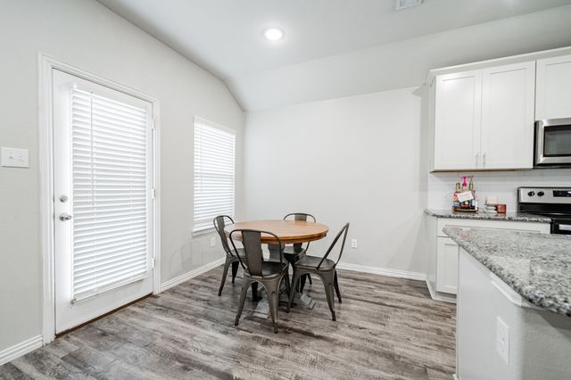 107 Willowbend Loop, Mabank, TX 75147