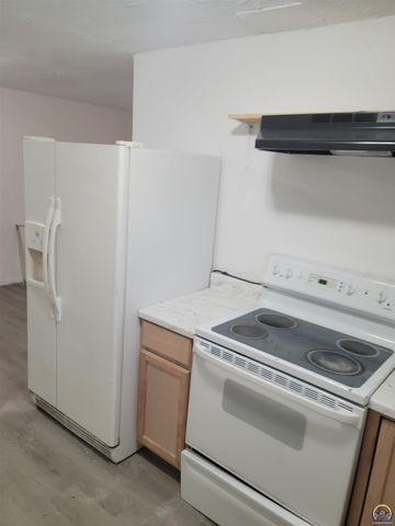 429 SE California AVE 431 SE California Ave, Topeka, KS 66607