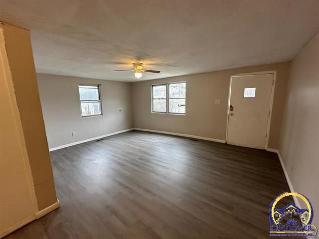 429 SE California AVE 431 SE California Ave, Topeka, KS 66607