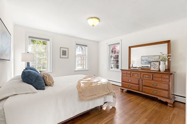 20 Rivercliff Rd, Lowell, MA 01852