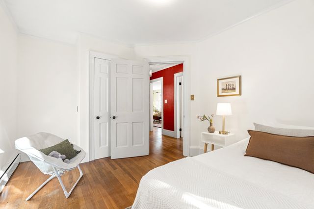 20 Rivercliff Rd, Lowell, MA 01852