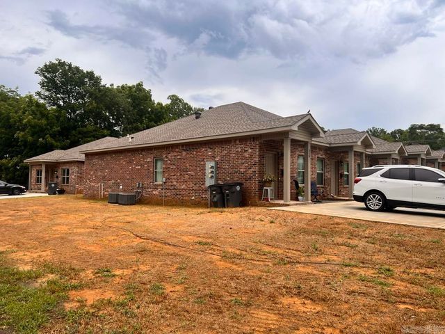 508 and 510 N Oak St, Searcy, AR 72143